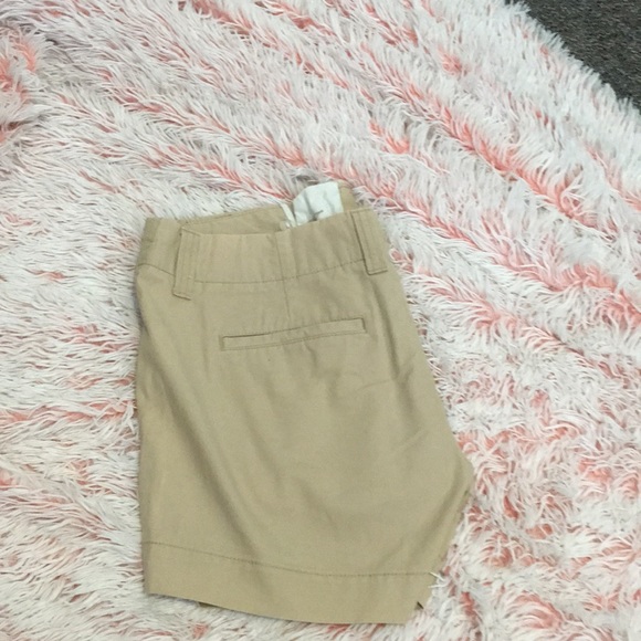 Chic chino shorts by GAP - Picture 4 of 6